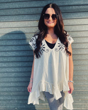 Load image into Gallery viewer, FREE PEOPLE: OAXACA TEE - WHITE COMBO
