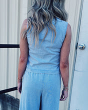 Load image into Gallery viewer, Z SUPPLY: SLOANE DENIM MUSCLE TANK - WASHED INDIGO
