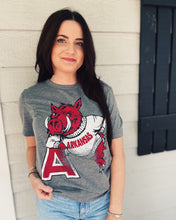 Load image into Gallery viewer, BIG HOG LEANING ON &#39;A&#39; TEE - HEATHER GREY (S)
