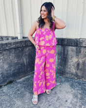 Load image into Gallery viewer, Z SUPPLY: MONTE SUNSHINE FLORAL PANT - RASPBERRY SORBET
