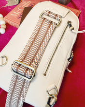 Load image into Gallery viewer, HOBO: CASS SLING BAG - IVORY
