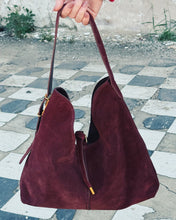 Load image into Gallery viewer, HOBO: ATLAS HOBO BAG - CHOCOLATE