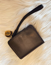 Load image into Gallery viewer, HOBO: COIN WRISTLET WALLET - HEARTHSTONE
