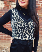Load image into Gallery viewer, STEVE MADDEN: MILA SWEATER VEST - LEOPARD
