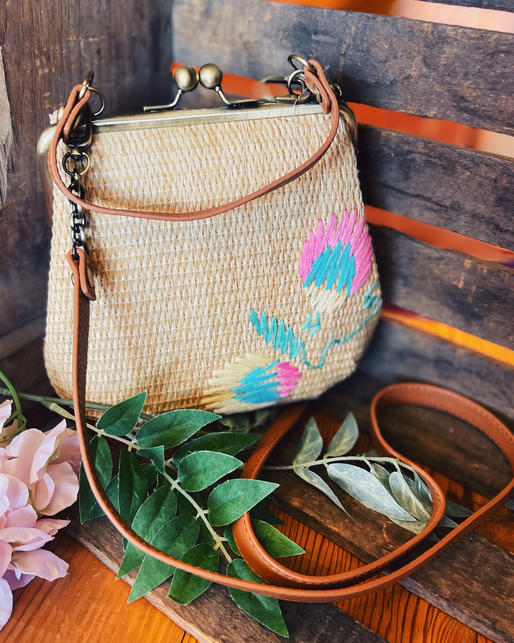 HOBO: ALBA CROSSBODY - NATURAL STRAW