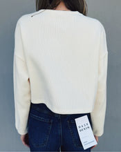 Load image into Gallery viewer, SADIE &amp; SAGE: RELAXED STAY TOP - IVORY
