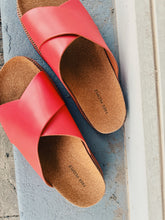 Load image into Gallery viewer, FREE PEOPLE: SIDELINES FOOTBED PAPAYA
