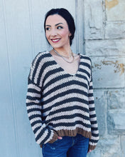 Load image into Gallery viewer, FREE PEOPLE: PORTLAND PULLOVER - SEAWEED SHELL
