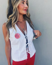 Load image into Gallery viewer, STEVE MADDEN: ALIZA TOP - WHITE
