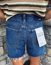Load image into Gallery viewer, DAZE: CROSSROADS MID RISE LOOSE SHORT - CURRENTS

