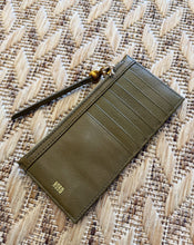 Load image into Gallery viewer, HOBO: CARTE CARD CASE - SUNLIT SAGE
