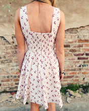 Load image into Gallery viewer, STEVE MADDEN: LEIA DRESS - FLOWER PETAL

