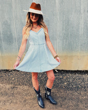 Load image into Gallery viewer, STEVE MADDEN: HARLEY DRESS
