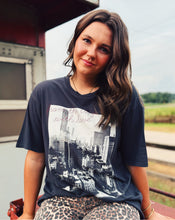 Load image into Gallery viewer, Z SUPPLY: BIG APPLE CITY TEE - BLACK SAND (XS)
