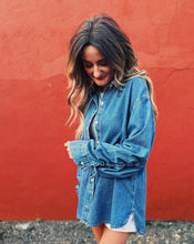 Load image into Gallery viewer, STEVE MADDEN: MERRIT TOP - ARCTIC BLUE
