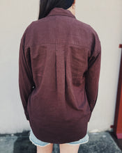 Load image into Gallery viewer, Z SUPPLY: ALFIE BUTTON UP SHIRT - CHOCOLATE CHERRY
