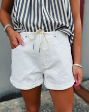 Load image into Gallery viewer, DAZE: MADDIE MID RISE SHORT - LAMB

