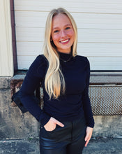 Load image into Gallery viewer, FREE PEOPLE: KENZIE LONG SLEEVE - BLACK
