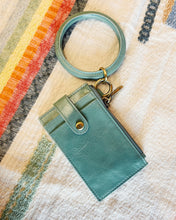 Load image into Gallery viewer, HOBO: RING CREDIT CARD WRISTLET - JADE
