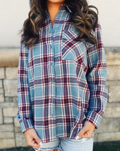 Load image into Gallery viewer, SADIE &amp; SAGE: FLANNEL CURE BUTTON UP - BLUE MULTI
