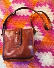 Load image into Gallery viewer, HOBO: EXPEDITION MEDIUM CROSSBODY - PECAN RIDGE

