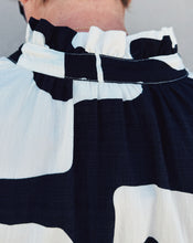 Load image into Gallery viewer, BUTTON UP PRINT DRESS - BLACK/WHITE
