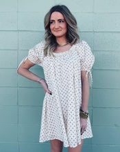 Load image into Gallery viewer, PENNY LANE FLORAL DRESS - CREAM
