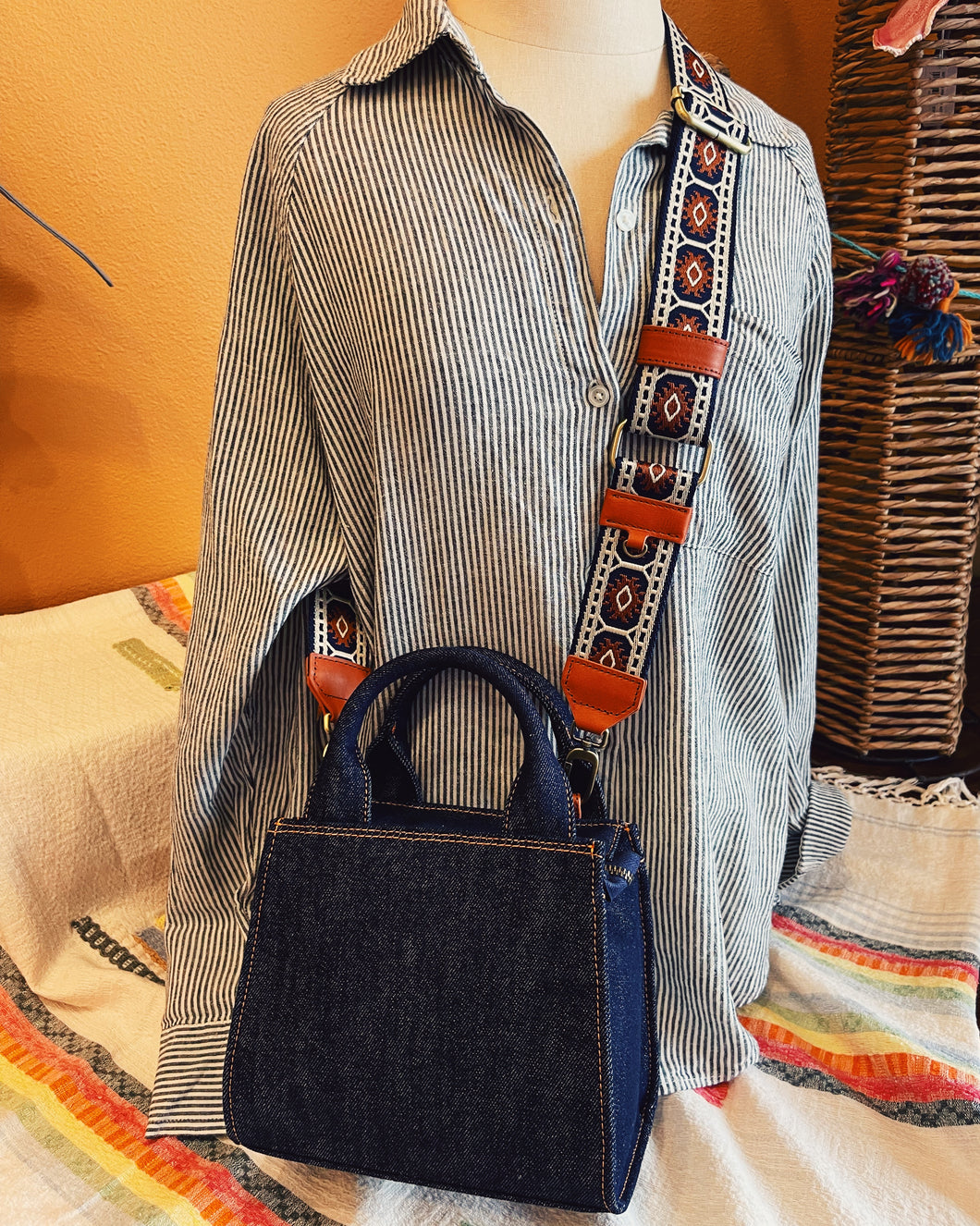 HOBO: CASS SMALL TOTE - DARK DENIM