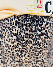 Load image into Gallery viewer, LEOPARD FLOWY PANT - TAN (S)
