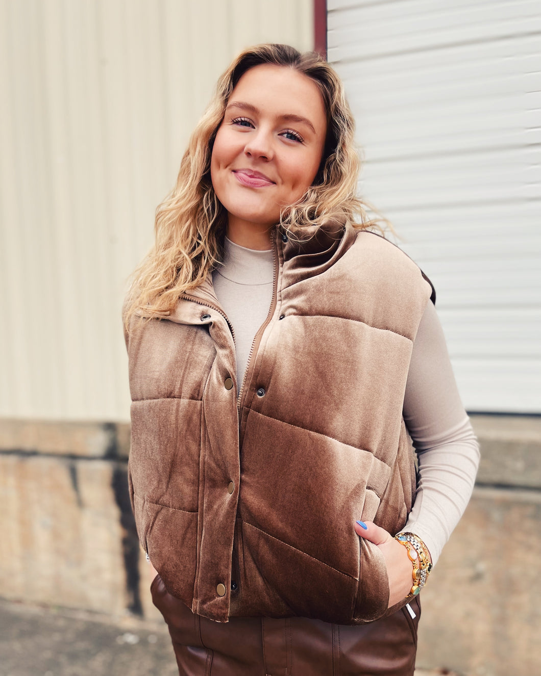 DELUC: TULIPA PUFFER VEST - MINK