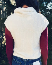 Load image into Gallery viewer, SADIE &amp; SAGE: OVATION FEATHER SWEATER VEST - IVORY
