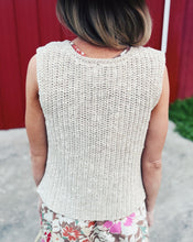Load image into Gallery viewer, SADIE &amp; SAGE: ASHTIN CARDI VEST - TAUPE IVORY (M)
