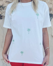 Load image into Gallery viewer, Z SUPPLY: PALMS BOYFRIEND TEE
