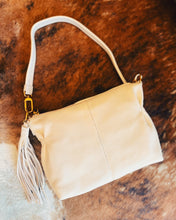 Load image into Gallery viewer, HOBO: KORI CROSSBODY - PEBBLED LEATHER

