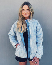 Load image into Gallery viewer, Z SUPPLY: BONFIRE KNIT DENIM JACKET - WASHED INDIGO
