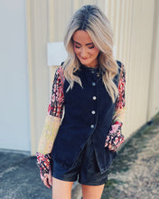 Load image into Gallery viewer, FREE PEOPLE: AIMEE VEST - BLACK
