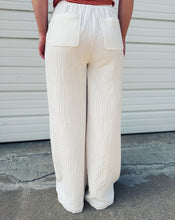 Load image into Gallery viewer, SADIE &amp; SAGE: LILAH WIDE LEG PANTS WHITE
