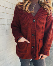 Load image into Gallery viewer, Z SUPPLY: WHITMORE OVERSIZED CARDIGAN - VELVET ROUGE
