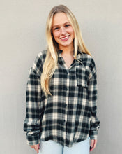 Load image into Gallery viewer, Z SUPPLY: RIVER PLAID BUTTON UP - GARLAND GREEN
