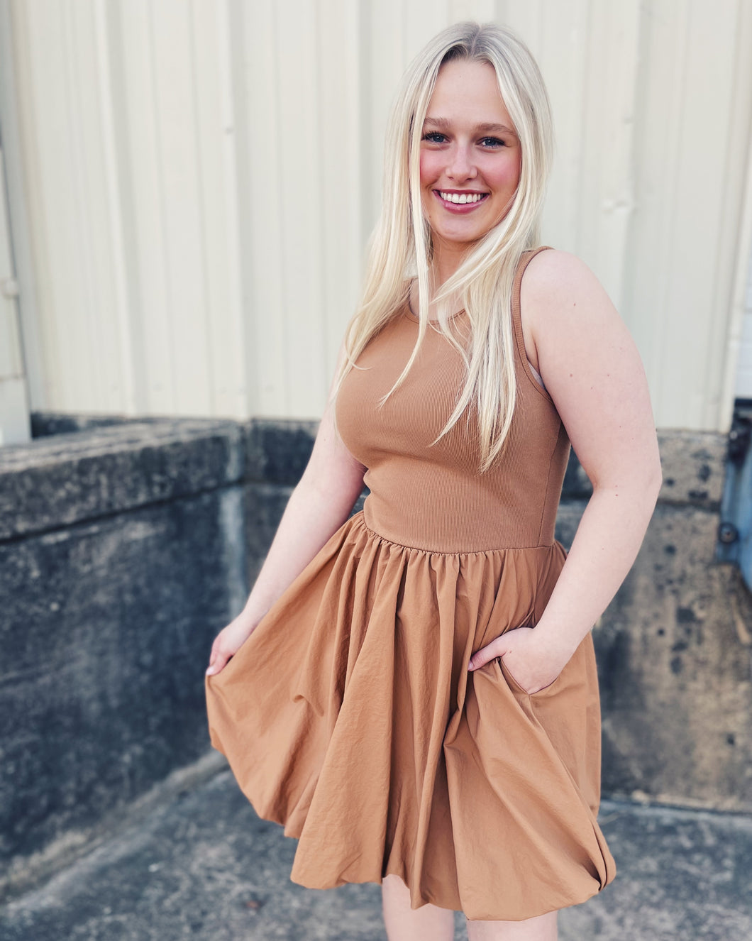 STEVE MADDEN: PALERMO DRESS - CARAMEL