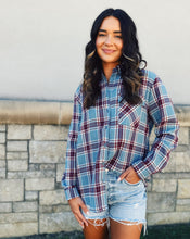 Load image into Gallery viewer, SADIE &amp; SAGE: FLANNEL CURE BUTTON UP - BLUE MULTI
