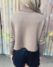 Load image into Gallery viewer, DELUC: PUGLIESE TURTLENECK SWEATER - MINK
