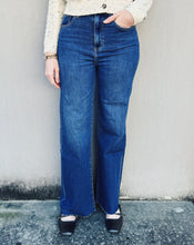 Load image into Gallery viewer, DAZE: FAR OUT HIGH RISE WIDE LEG - WATERFALL
