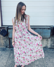 Load image into Gallery viewer, LUCY PARIS: AUGUSTA MIDI DRESS - WHITE FLORAL
