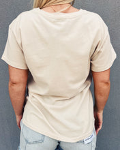 Load image into Gallery viewer, DAYDREAMER: TOUR TEE - WAYLON JENNINGS OL&#39; WAYLON TOUR
