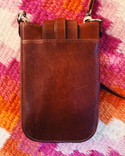 Load image into Gallery viewer, HOBO: EXPEDITON PHONE CROSSBODY - PECAN RIDGE
