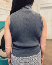 Load image into Gallery viewer, DELUC: TRAFIK KNIT TOP - GREY
