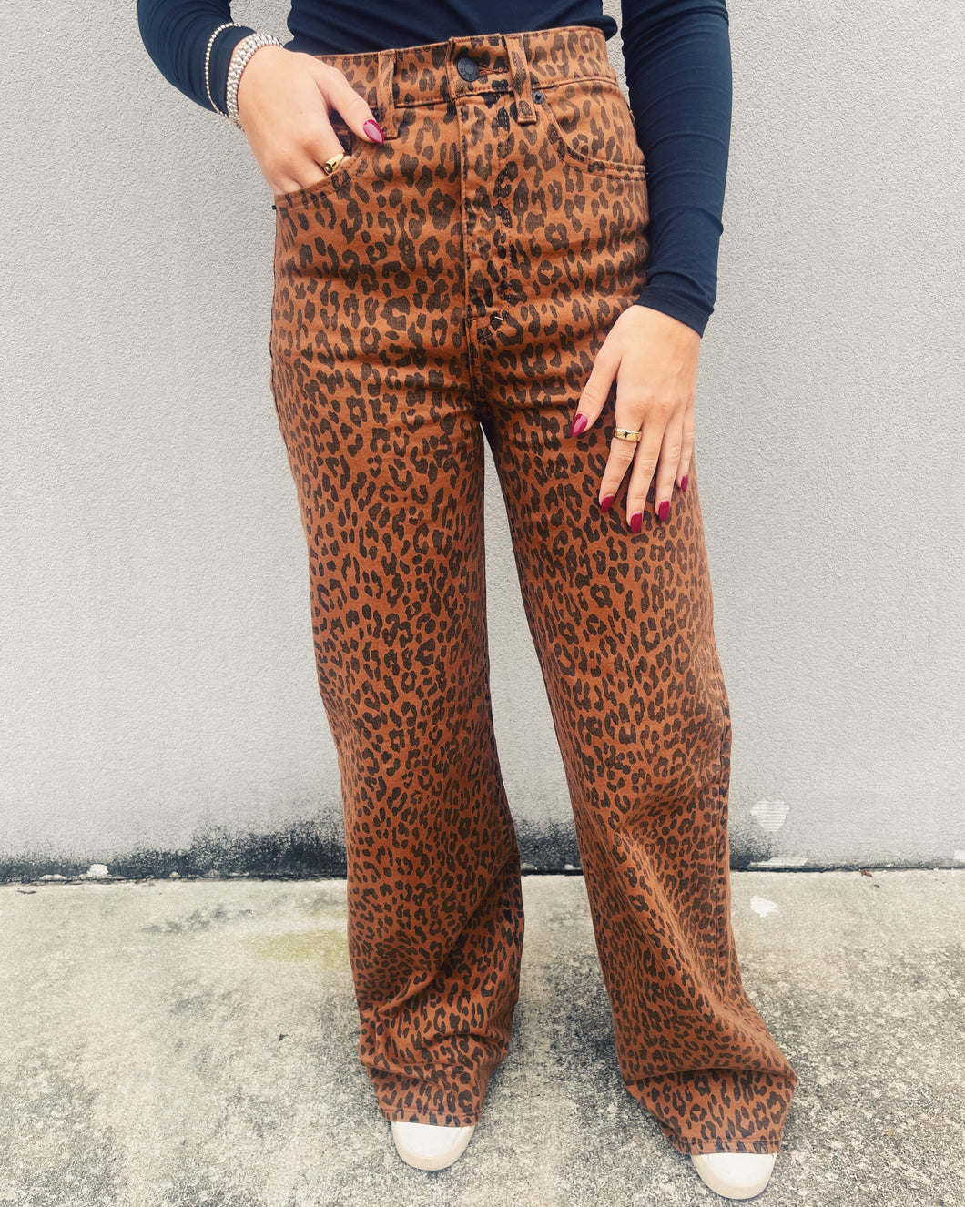 DAZE: FAR OUT HIGH RISE WIDE LEG - WILD CAT