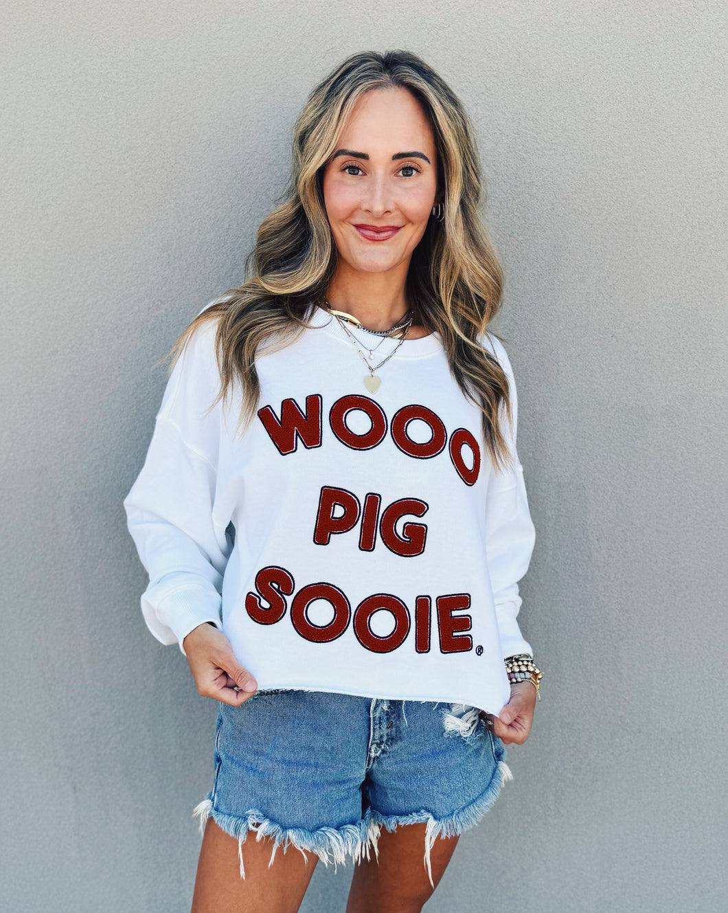 GAMEDAY SOCIAL: PERKIN CROPPED SWEATSHIRT - WHITE