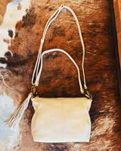Load image into Gallery viewer, HOBO: KORI CROSSBODY - PEBBLED LEATHER
